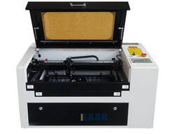 Laser engraving machine and laser cutting machine